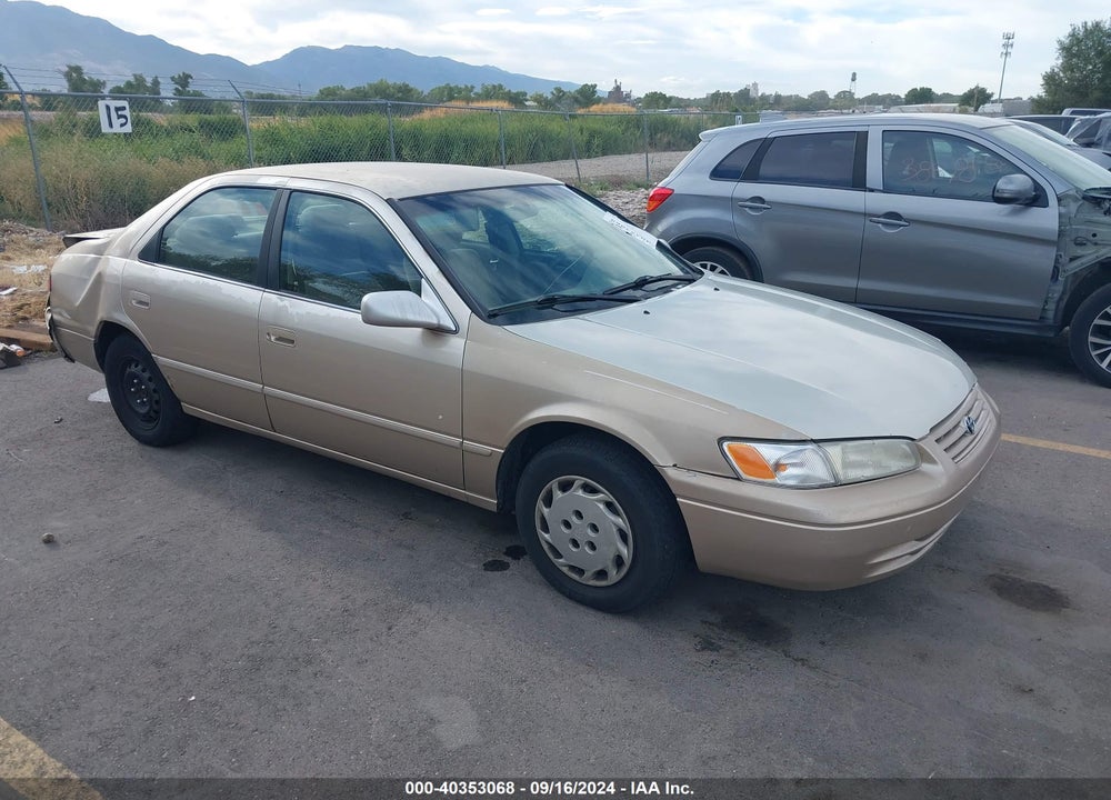 1998 TOYOTA CAMRY LE VIN: JT2BG22K8W0105224