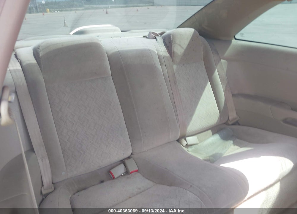 2001 HONDA CIVIC LX VIN: 1HGEM22531L099753