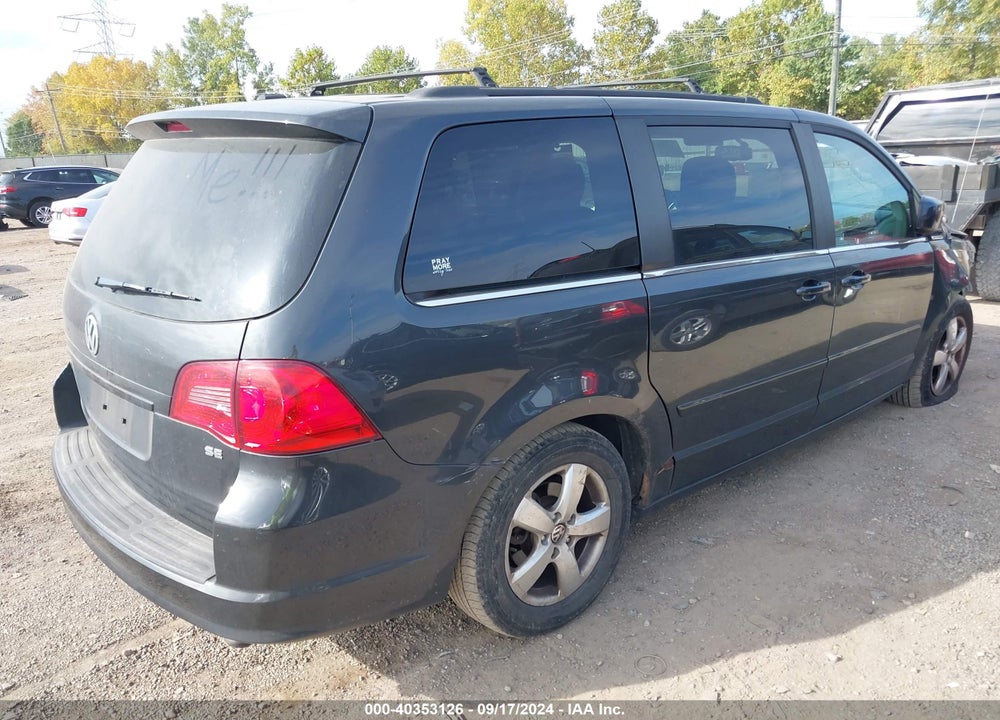 2011 VOLKSWAGEN ROUTAN SE VIN: 2V4RW3DGXBR740409