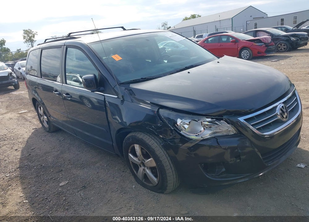 2011 VOLKSWAGEN ROUTAN SE VIN: 2V4RW3DGXBR740409