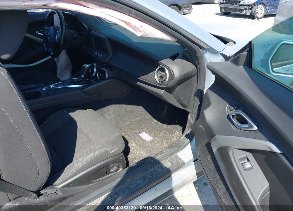 2018 CHEVROLET CAMARO 1LT VIN: 1G1FB1RSXJ0138671