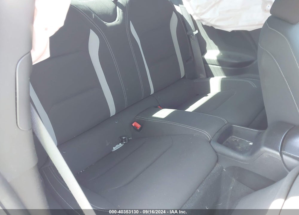 2018 CHEVROLET CAMARO 1LT VIN: 1G1FB1RSXJ0138671