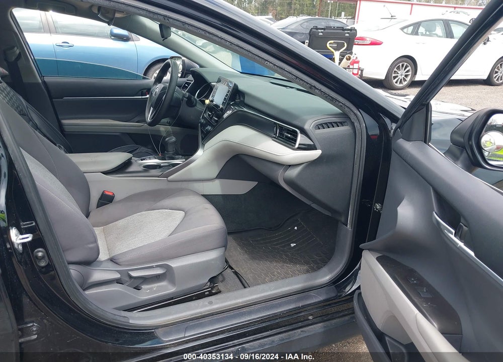 2021 TOYOTA CAMRY LE HYBRID VIN: 4T1C31AK9MU563584