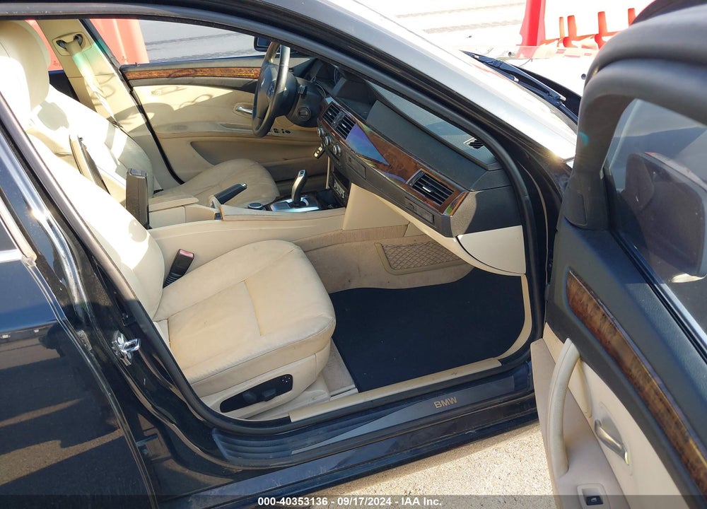 2008 BMW 528I VIN: WBANU53528C115592