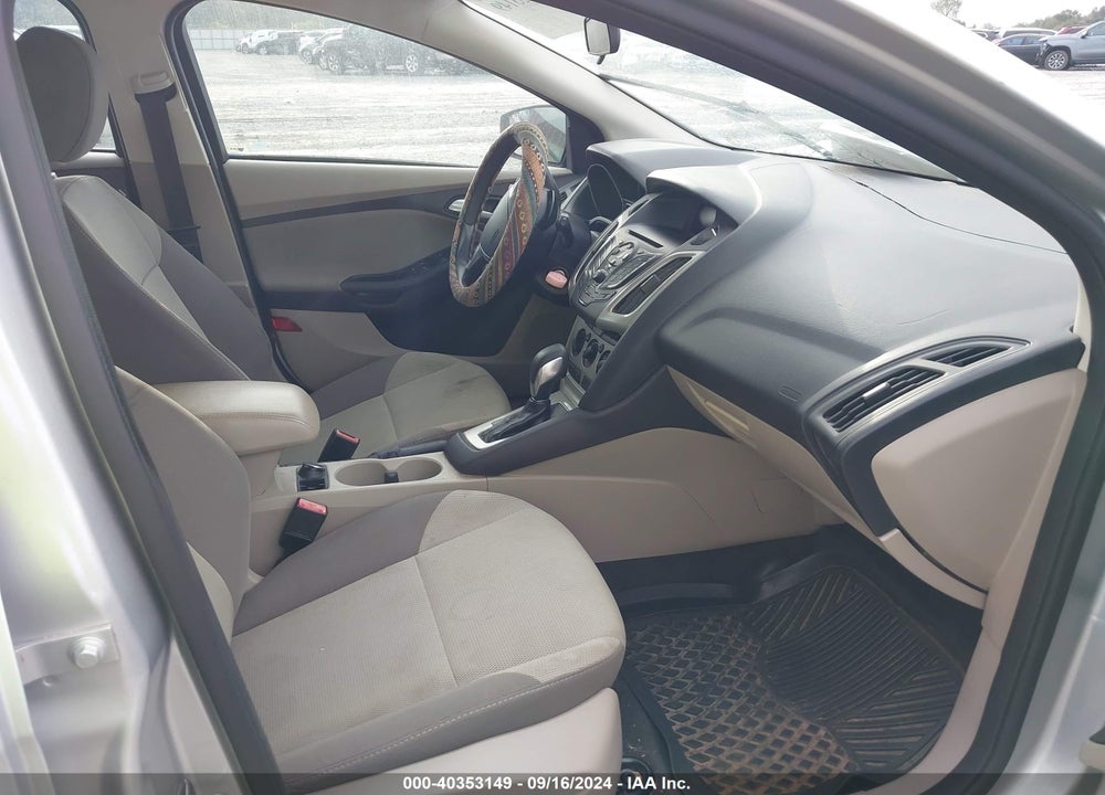 2013 FORD FOCUS SE VIN: 1FADP3K2XDL330932