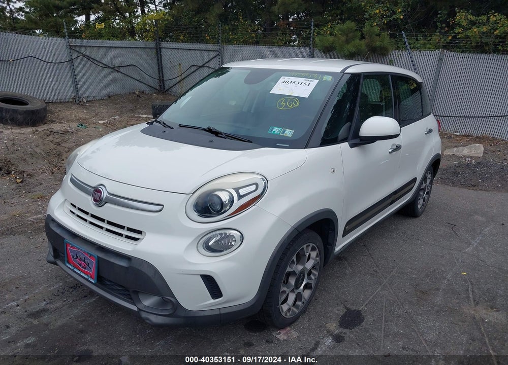2014 FIAT 500L TREKKING VIN: ZFBCFADH9EZ007326