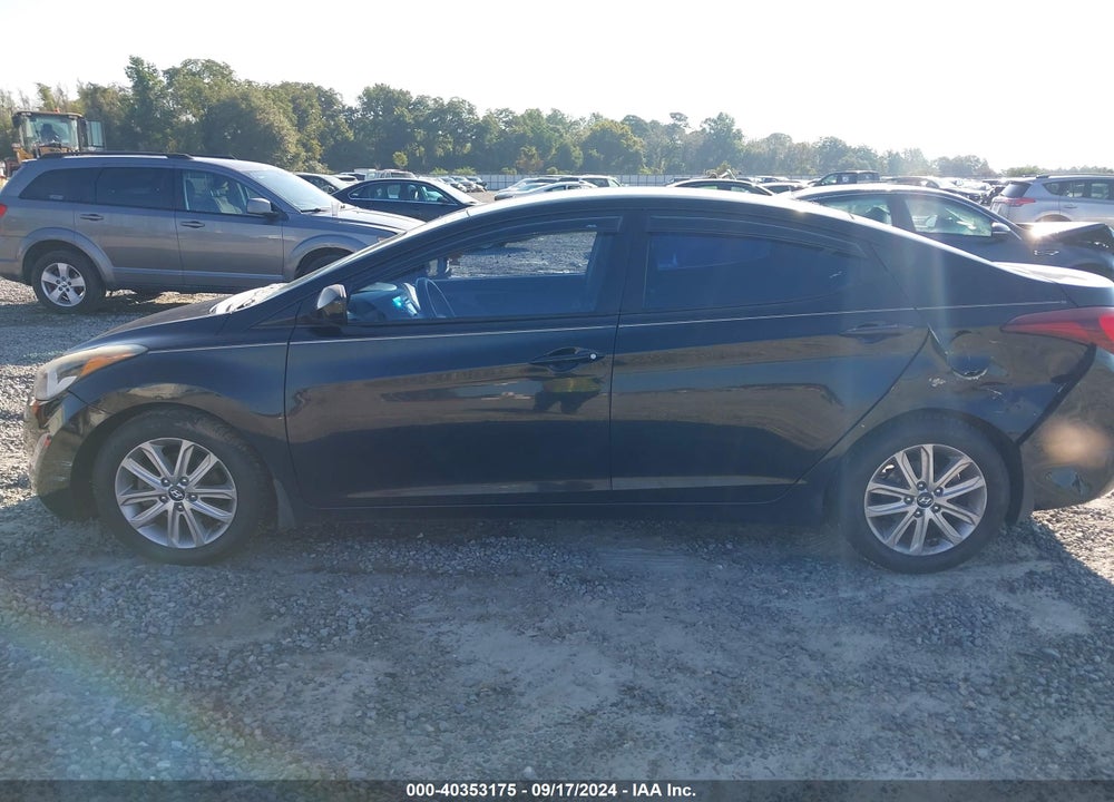 2014 HYUNDAI ELANTRA SE VIN: 5NPDH4AE5EH531443