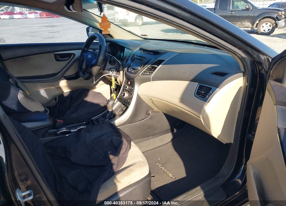 2014 HYUNDAI ELANTRA SE VIN: 5NPDH4AE5EH531443