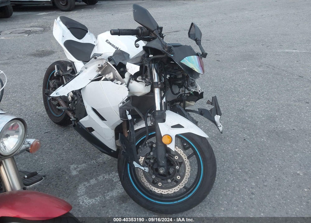2020 KAWASAKI EX400 VIN: JKAEXKH12LDA69759