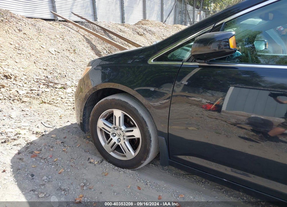 2011 HONDA ODYSSEY TOURING/TOURING ELITE VIN: 5FNRL5H90BB082489