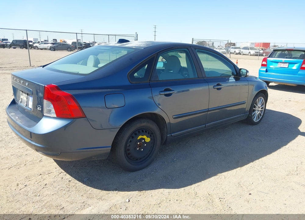 2009 VOLVO S40 2.4I VIN: YV1MS382892445620