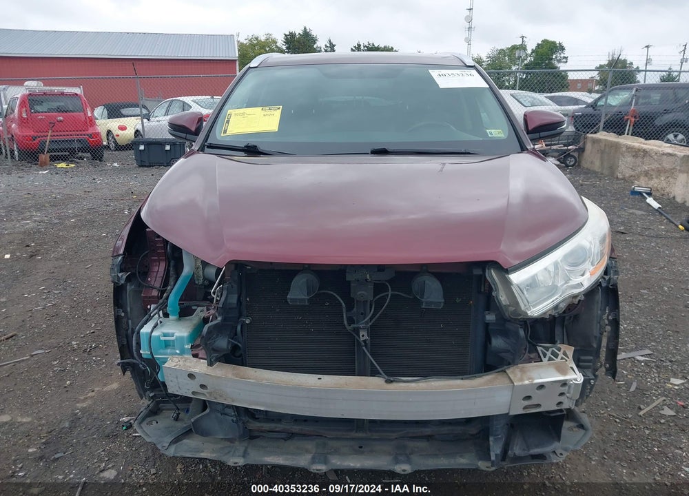 2014 TOYOTA HIGHLANDER XLE V6 VIN: 5TDJKRFH8ES064176
