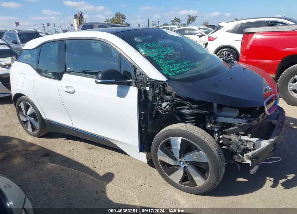 2017 BMW I3 94 AH W/RANGE EXTENDER VIN: WBY1Z8C37HV894414