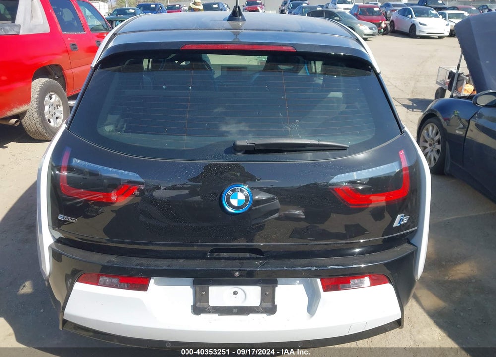 2017 BMW I3 94 AH W/RANGE EXTENDER VIN: WBY1Z8C37HV894414