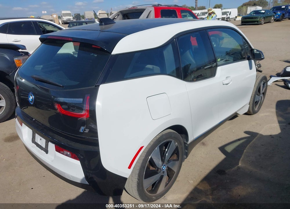 2017 BMW I3 94 AH W/RANGE EXTENDER VIN: WBY1Z8C37HV894414