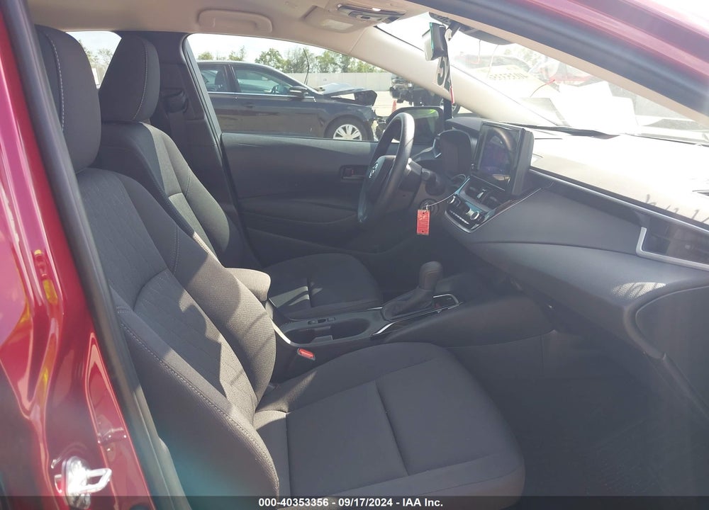 2024 TOYOTA COROLLA LE VIN: 5YFB4MDE3RP196545