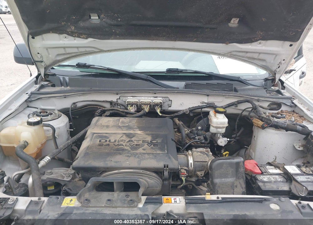 2010 FORD ESCAPE XLT VIN: 1FMCU0DG7AKD12262