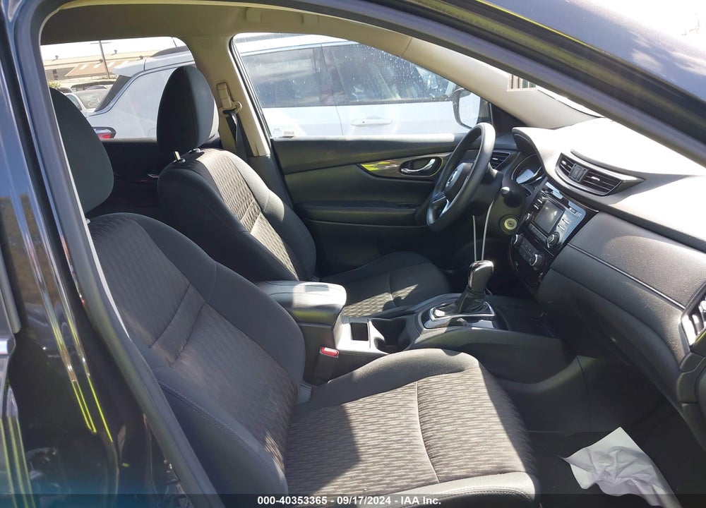 2017 NISSAN ROGUE VIN: 5N1AT2MN0HC775160