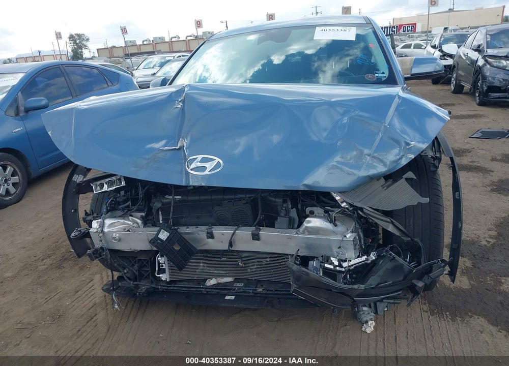 2022 HYUNDAI IONIQ 5 SE VIN: KM8KM4AE4NU111547