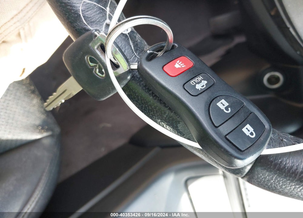 2003 INFINITI G35 BASE W/LEATHER VIN: JNKCV54E83M201271