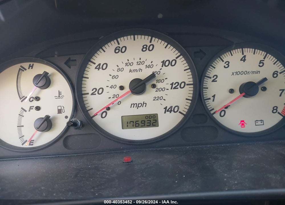 2001 MAZDA PROTEGE VIN: JM1BJ225X10430971