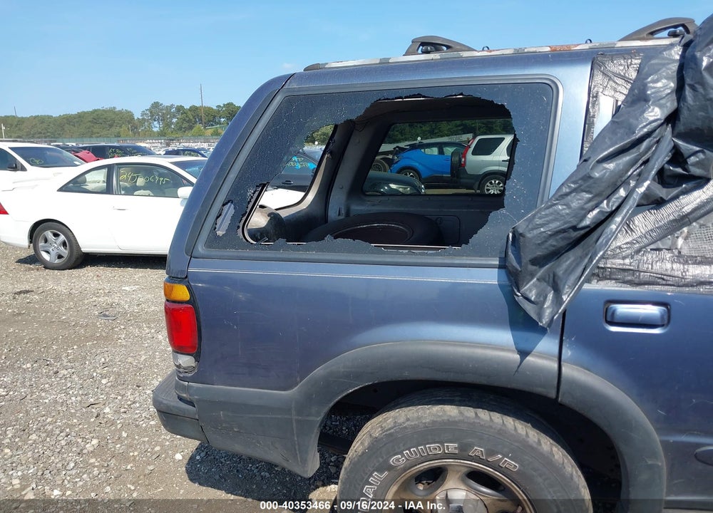 2000 FORD EXPLORER XLS VIN: 1FMDU72XXYUB61058