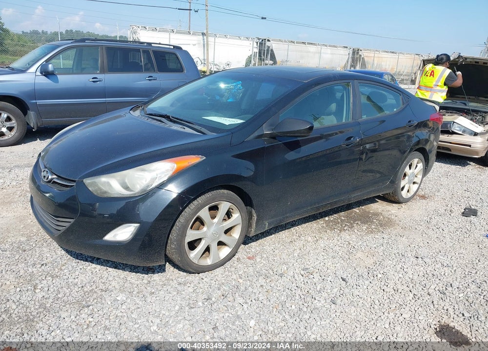 2011 HYUNDAI ELANTRA LIMITED VIN: 5NPDH4AE4BH021211