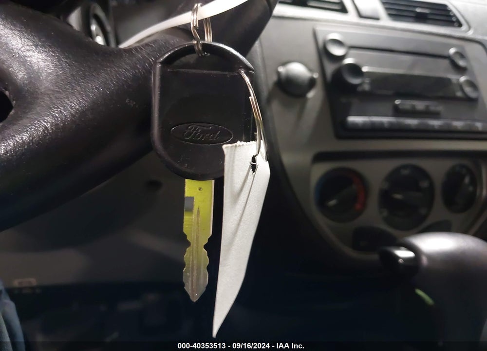 2007 FORD FOCUS S/SE/SES VIN: 1FAHP34N47W199749