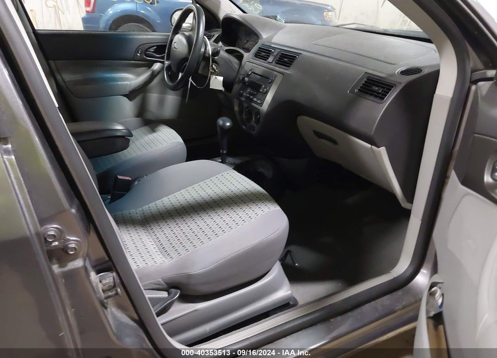 2007 FORD FOCUS S/SE/SES VIN: 1FAHP34N47W199749