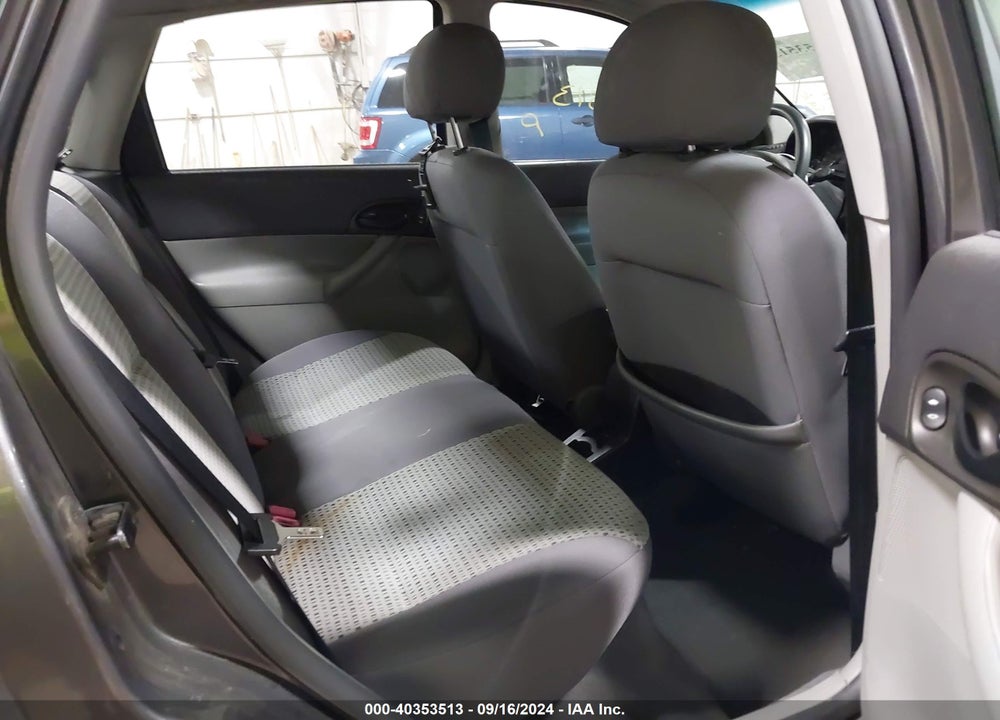 2007 FORD FOCUS S/SE/SES VIN: 1FAHP34N47W199749
