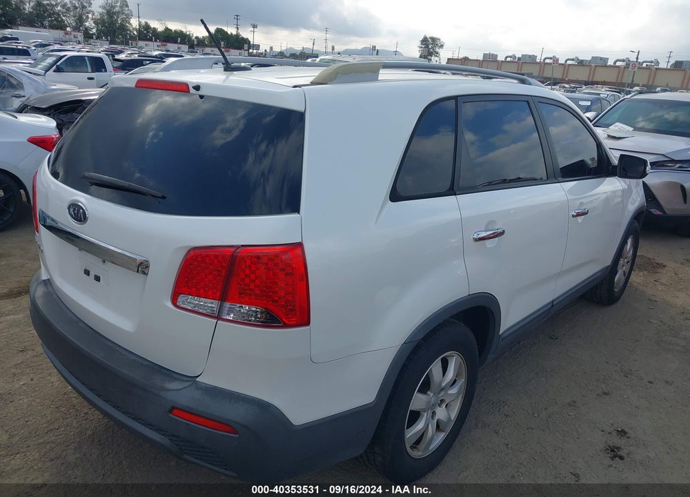 2012 KIA SORENTO LX V6 VIN: 5XYKT4A22CG242665