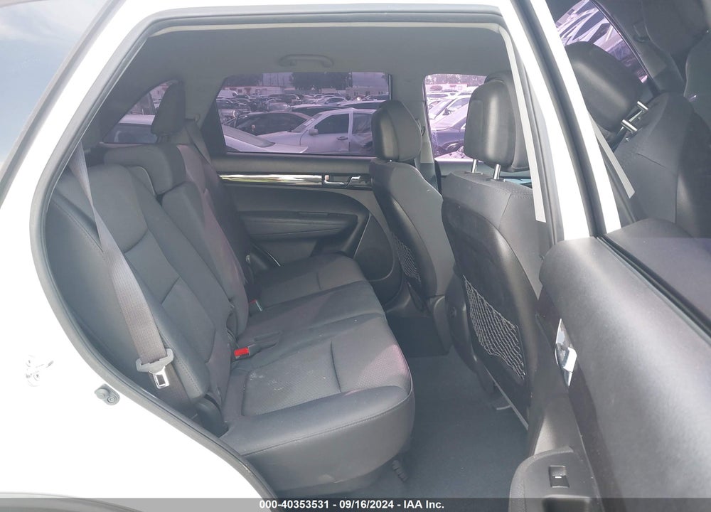 2012 KIA SORENTO LX V6 VIN: 5XYKT4A22CG242665