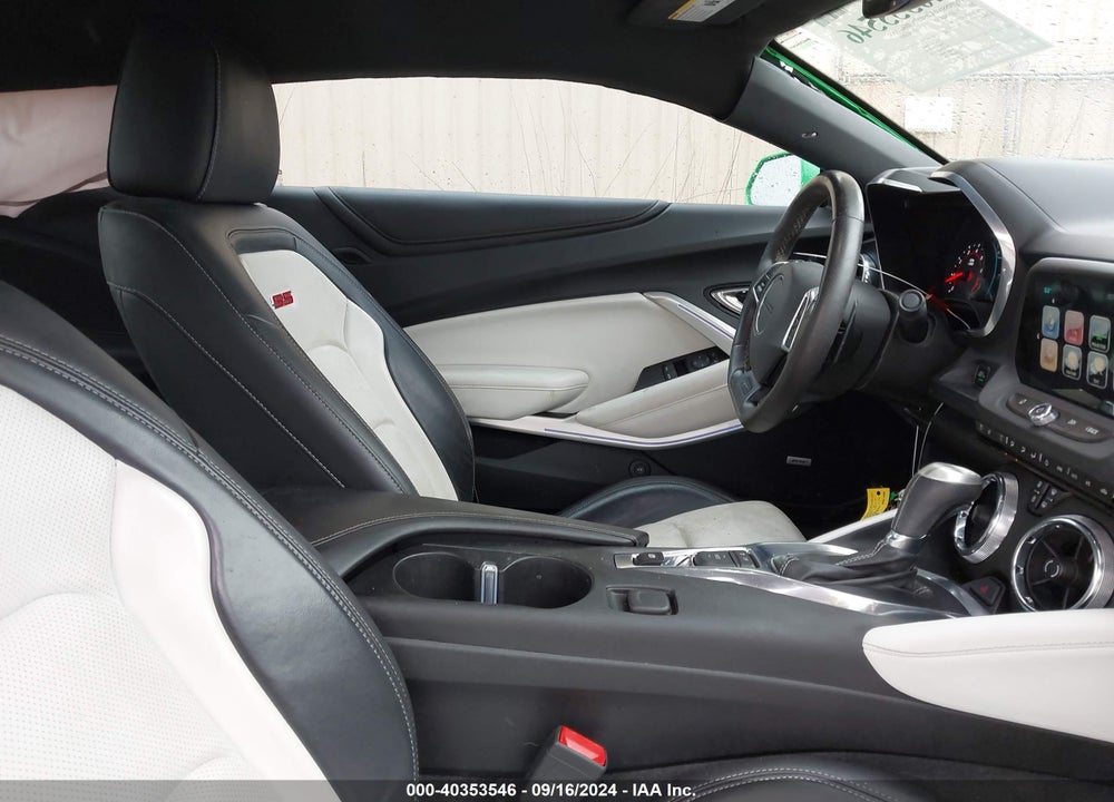 2017 CHEVROLET CAMARO 2SS VIN: 1G1FH1R77H0190229