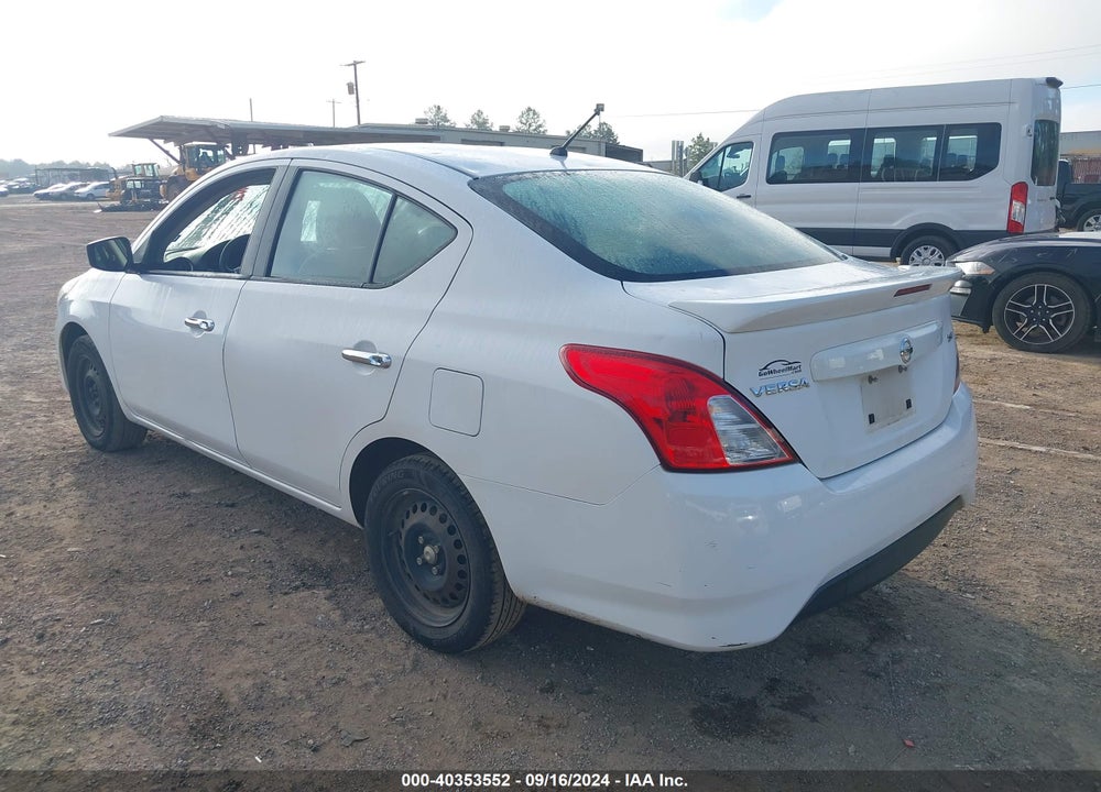 2018 NISSAN VERSA 1.6 SV VIN: 3N1CN7AP6JL839922