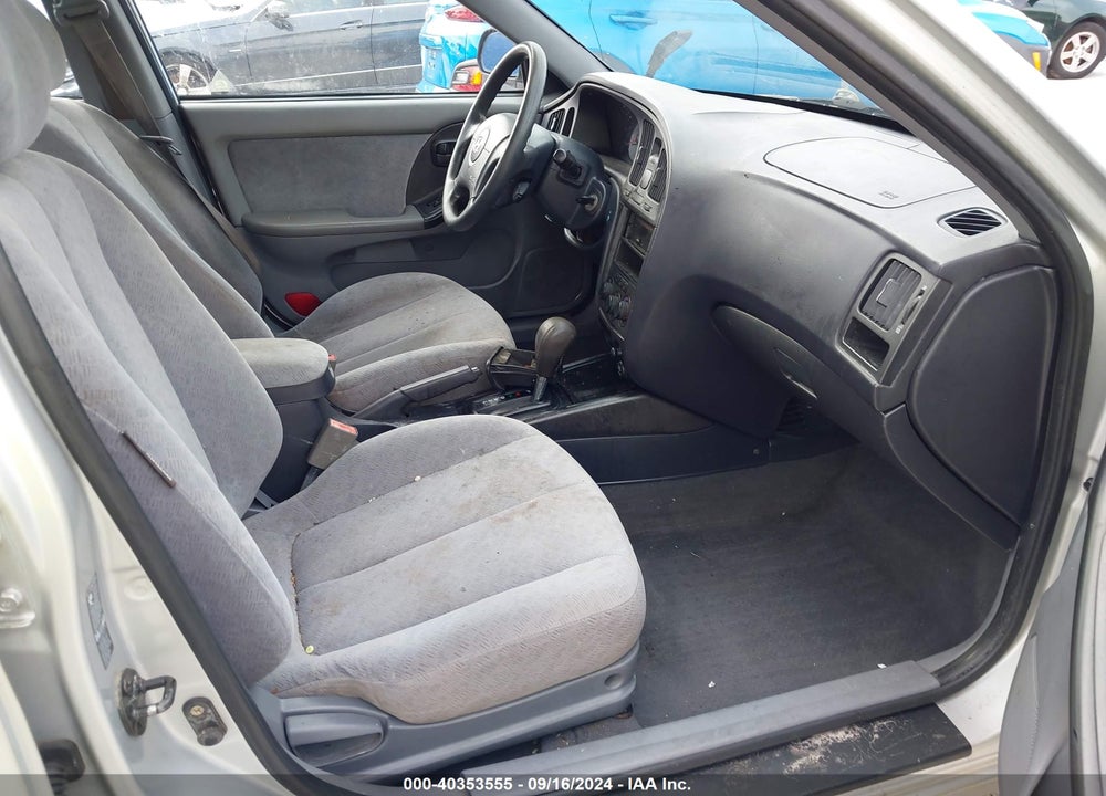 2005 HYUNDAI ELANTRA GLS/GT VIN: KMHDN46DX5U990493
