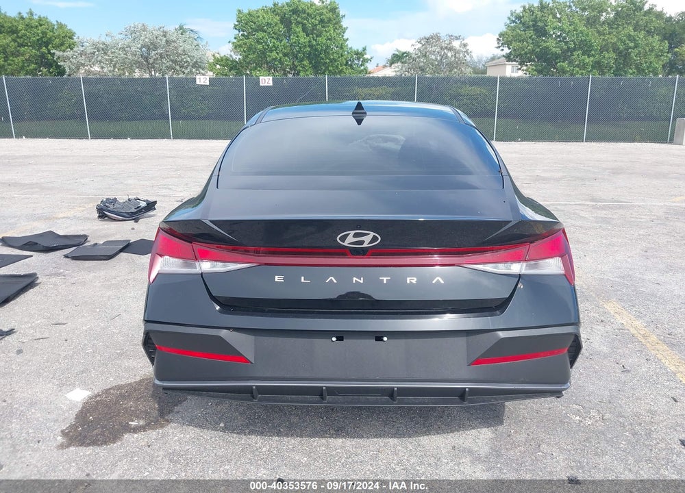 2024 HYUNDAI ELANTRA SEL VIN: KMHLM4DG1RU660811