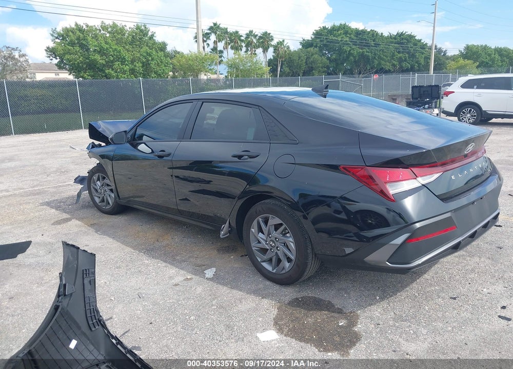 2024 HYUNDAI ELANTRA SEL VIN: KMHLM4DG1RU660811