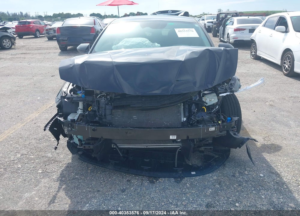 2024 HYUNDAI ELANTRA SEL VIN: KMHLM4DG1RU660811