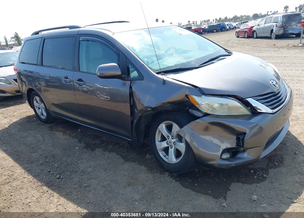 2013 TOYOTA SIENNA LE V6 8 PASSENGER VIN: 5TDKK3DC5DS299111