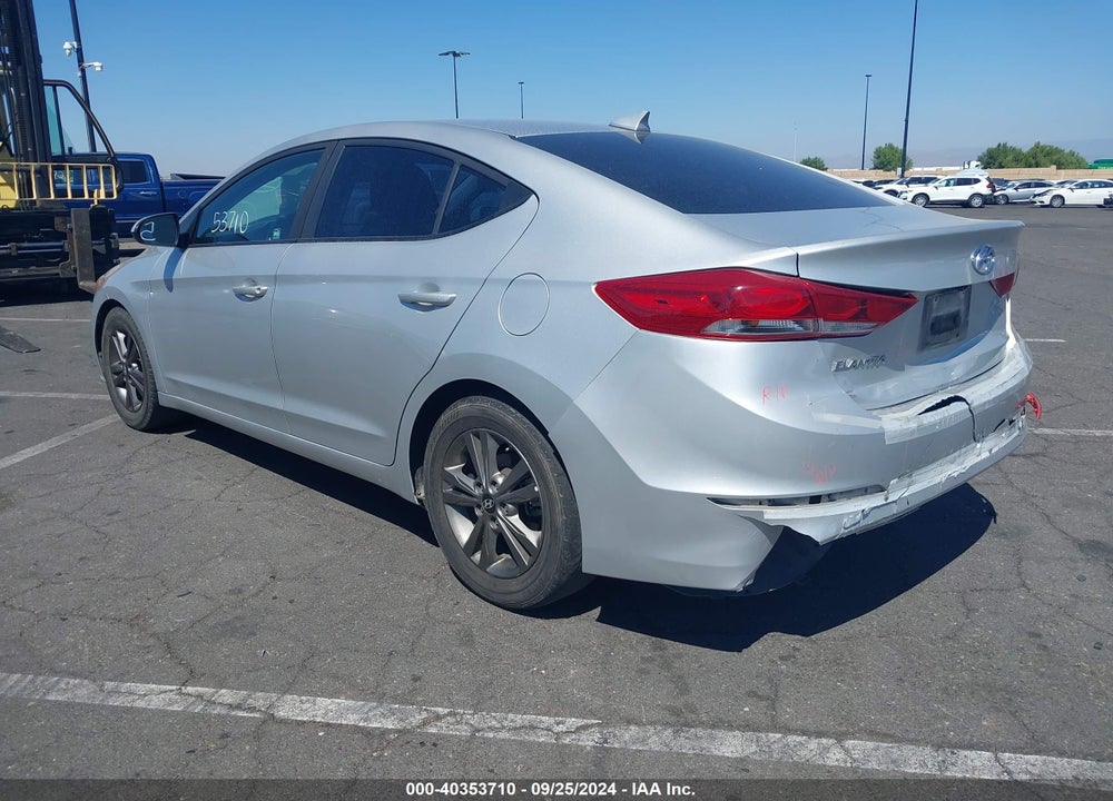 2018 HYUNDAI ELANTRA SEL VIN: 5NPD84LF5JH345630