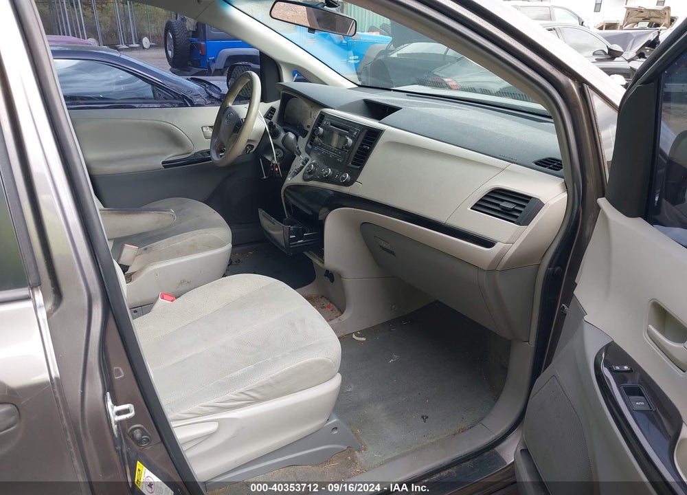 2014 TOYOTA SIENNA L V6 7 PASSENGER VIN: 5TDZK3DC2ES457601
