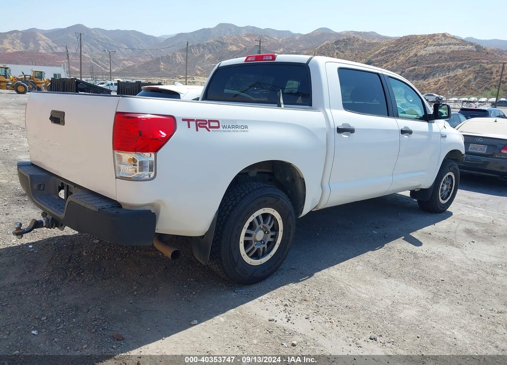 2010 TOYOTA TUNDRA GRADE 5.7L V8 VIN: 5TFDY5F17AX145617