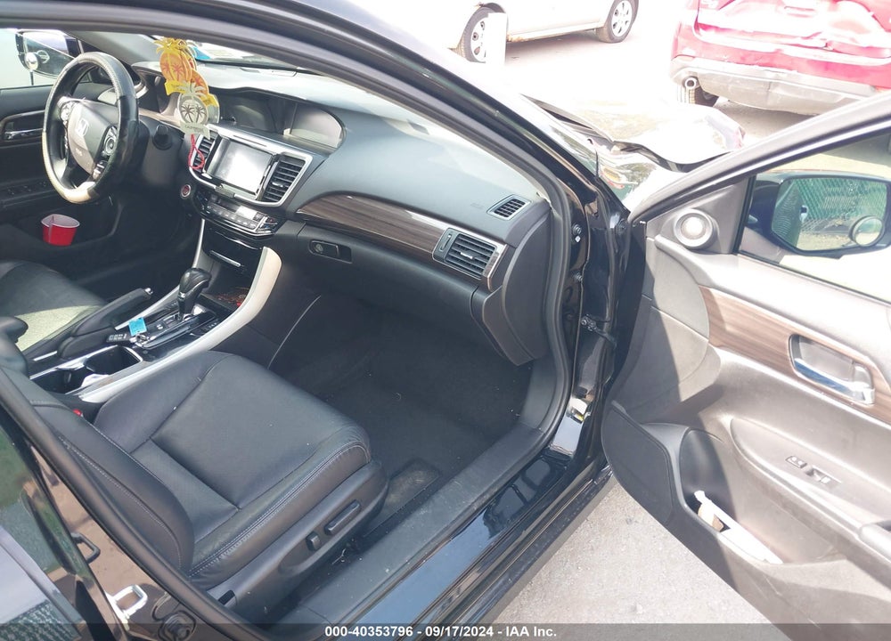 2016 HONDA ACCORD TOURING VIN: 1HGCR3F96GA035559