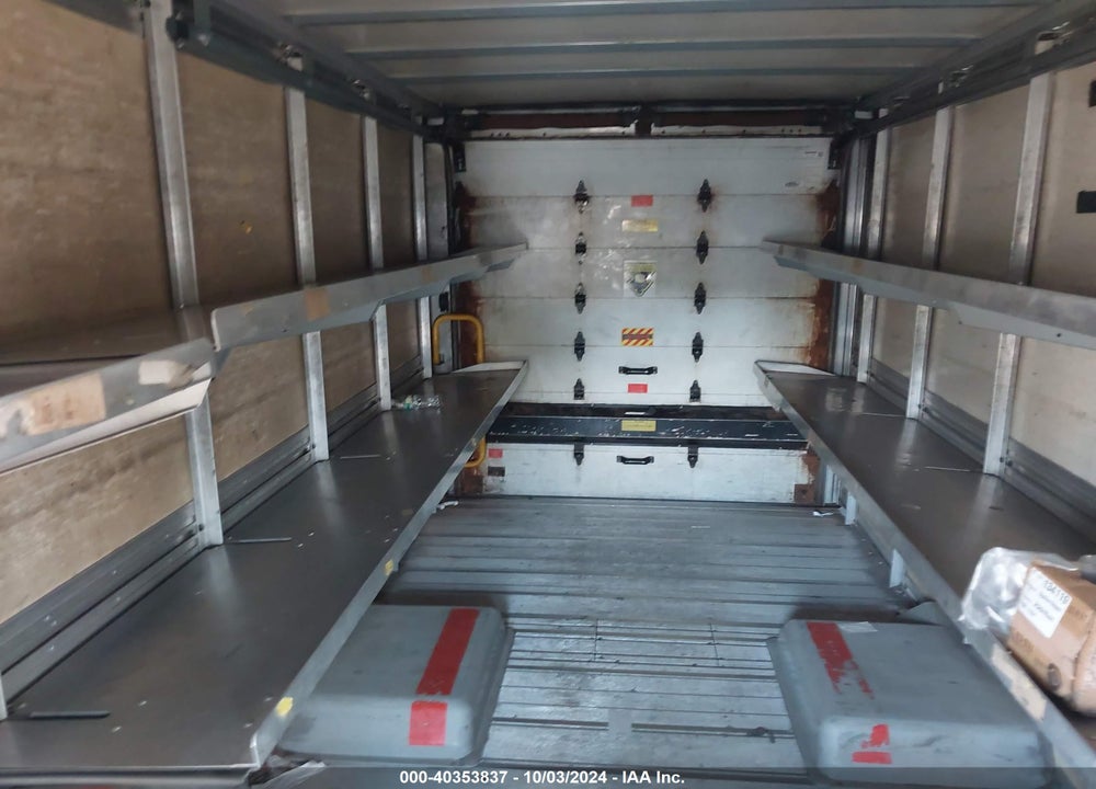 2014 ISUZU COMMERCIAL VAN VIN: JALB4T178E7W00207
