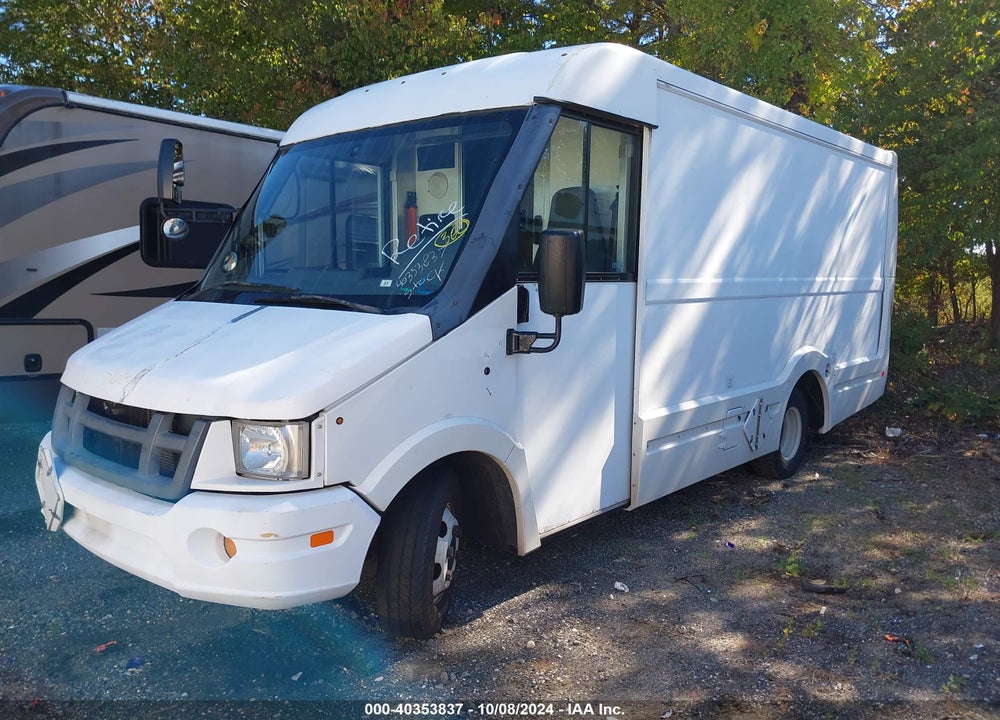 2014 ISUZU COMMERCIAL VAN VIN: JALB4T178E7W00207