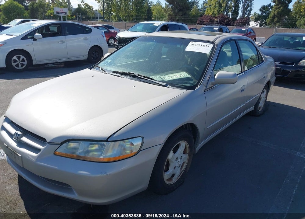 1998 HONDA ACCORD EX VIN: 1HGCG6673WA265953