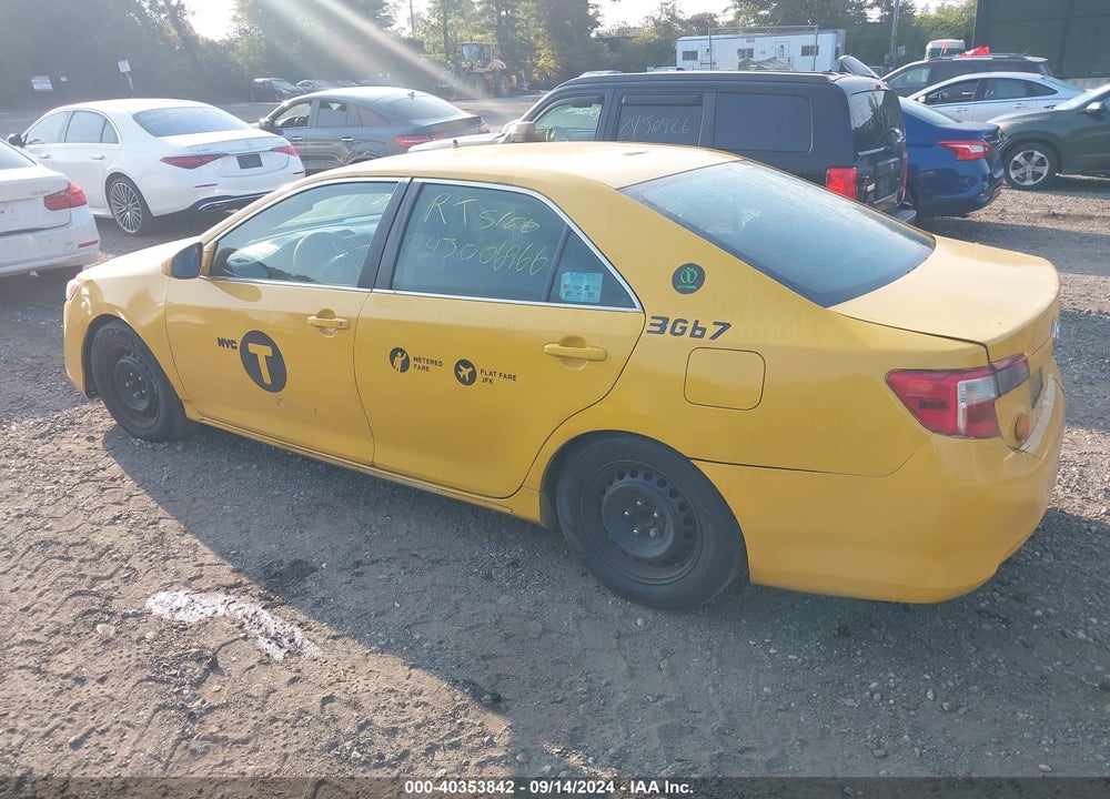 2014 TOYOTA CAMRY HYBRID LE VIN: 4T1BD1FK5EU140696