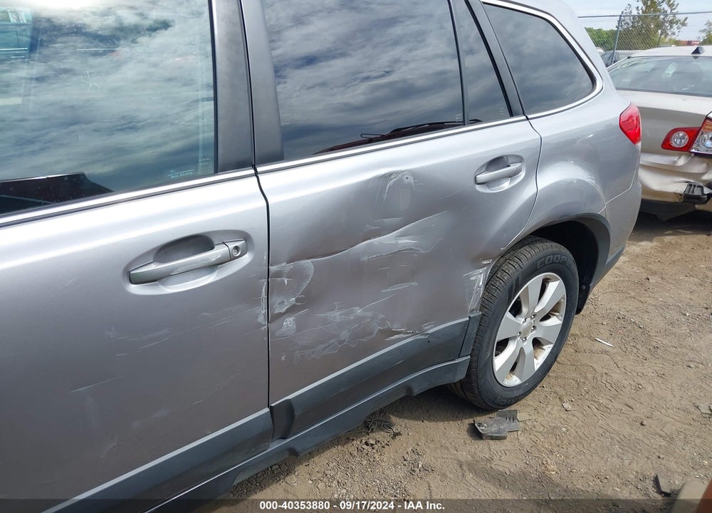 2010 SUBARU OUTBACK 2.5I PREMIUM VIN: 4S4BRBFC7A3318320