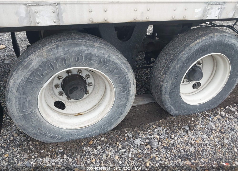 2005 GREAT DANE TRAILERS --- VIN: 1GRAA06295B705424
