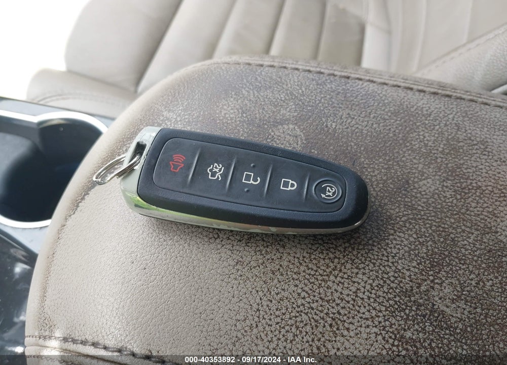 2016 FORD ESCAPE TITANIUM VIN: 1FMCU0J99GUA59853